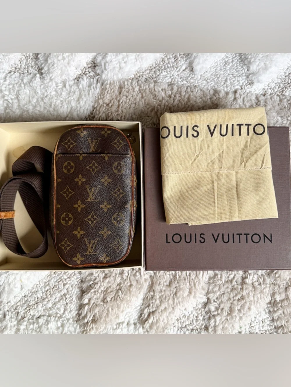 Louis vuitton mens womens monogram sling crossbody pochette gange bag + box - Picture 4 of 16